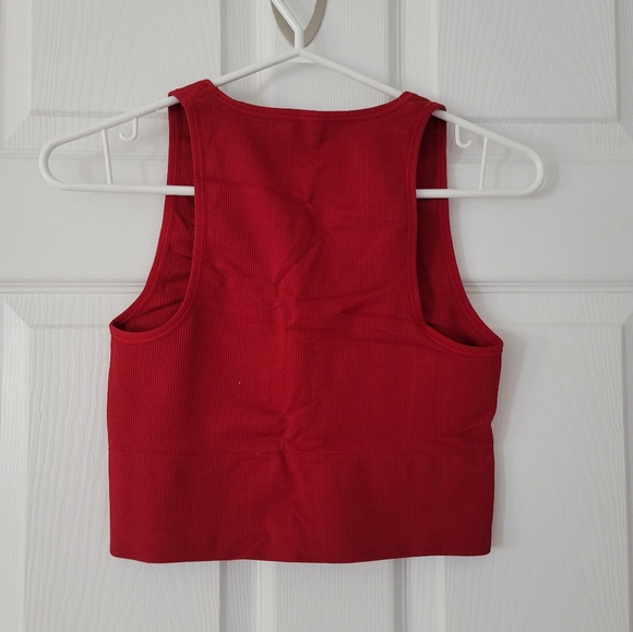 Athleta V Neck Cropped Tank - Picture 2 of 3